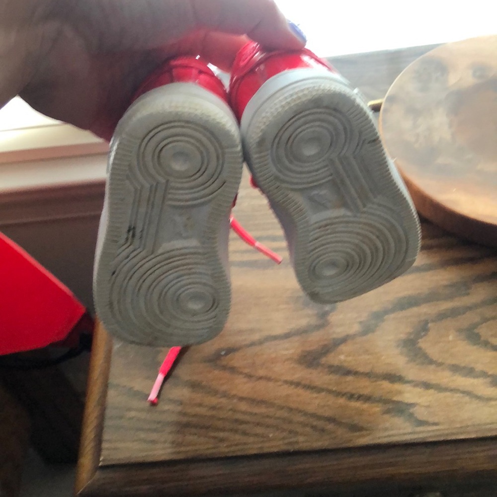 Red Nike’s - Picture 5 of 5